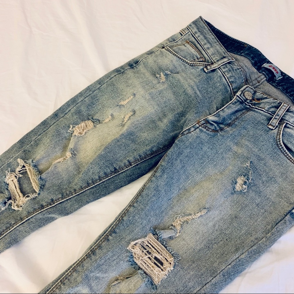 Low-Rise Jean